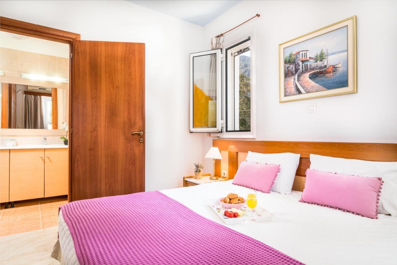 Aparthotel Gorge 3*
