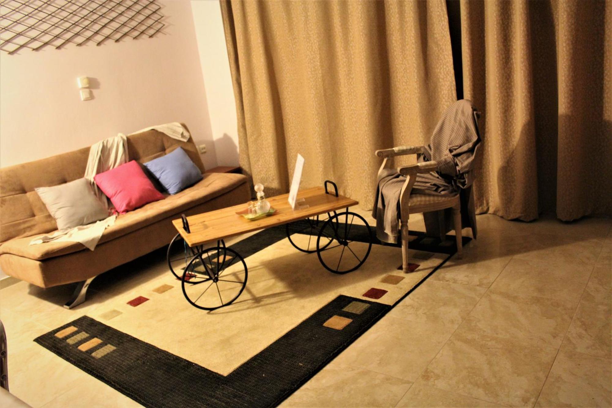 Aparthotel Gorge Fration